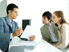 страховой брокер